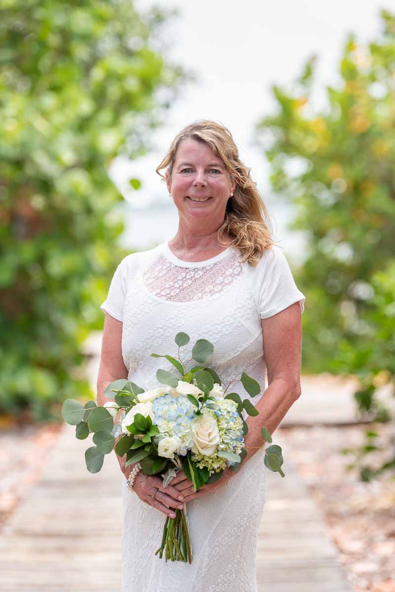 bridal portrait with the bride holding her flowers