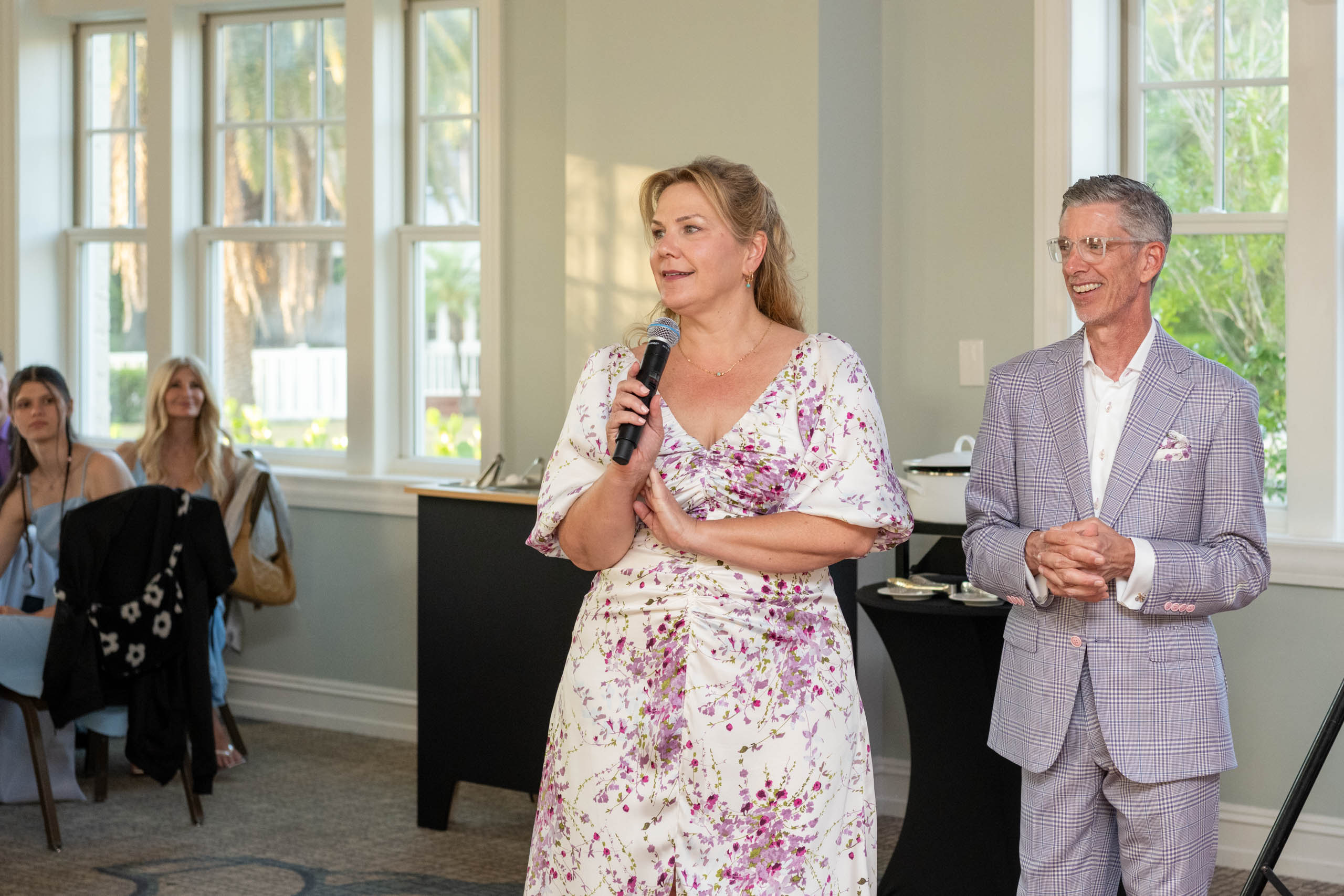 bride and groom thank guests for coming to their wedding at Fenway Hotel Dunedin